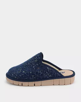 Закрытые тапочки с цветочным узором