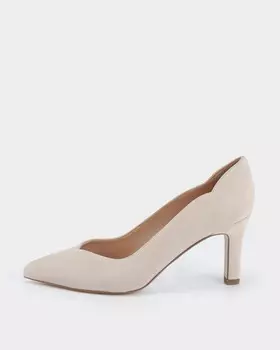 Замшевые туфли с фигурной линией канта