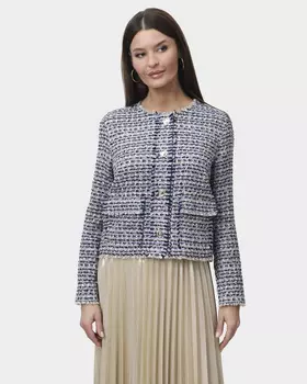 Жакет из букле в классическом стиле