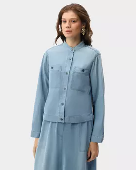 Жакет с накладными карманами и застежкой на пуговицы
