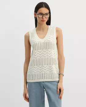 Вязаный топ с V-образным вырезом