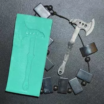 Силиконовый молд Топорик