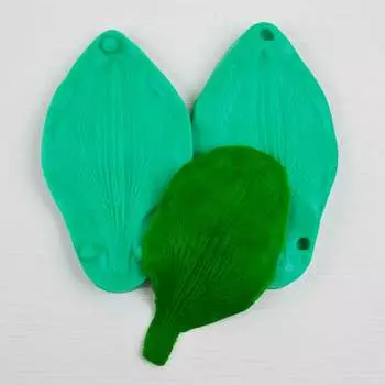 Силиконовый вайнер Лепесток Лилии (широкий)