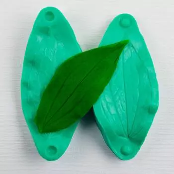 Силиконовый вайнер Лист Клематиса (большой)