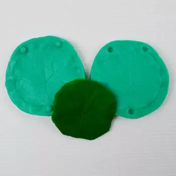 Силиконовый вайнер Лист Настурции