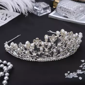 Диадема для волос «Королева», цветочная феерия, 6.524.516 см