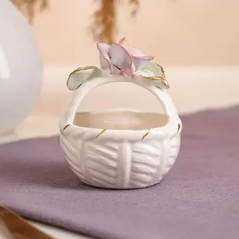 Конфетница "Лукошко", белая, цветная лепка, авторская работа
