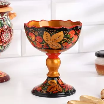 Конфетница резная, на ножке, 1513 см, дерево, хохлома