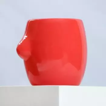 Кружка керамическая «Грудь» красная, 250 мл, 18+