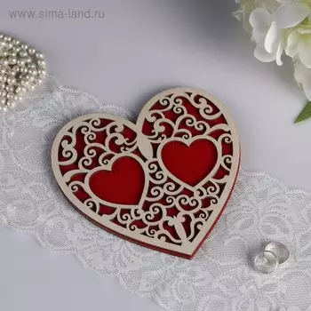 Подставка под кольца «Сердце», красная, 16.516.5 см