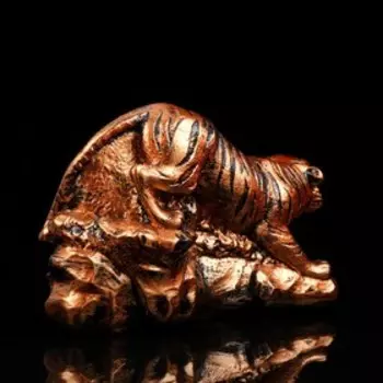 Статуэтка "Тигр на камнях", бронза, гипс, 13*35*18 см