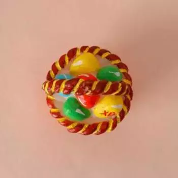 Свеча "Корзинка с яйцами", 7 х 7,5 см, 120 грамм