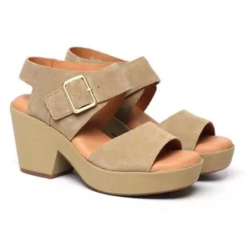 Женские босоножки Clarks, песочные