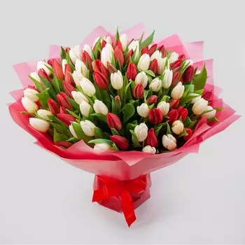 Букет 101 тюльпан Страсть и нежность