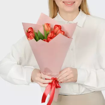 Букет 11 красных тюльпанов