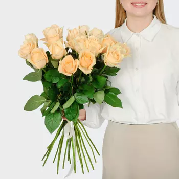 Букет 19 роз Пич Аваланш