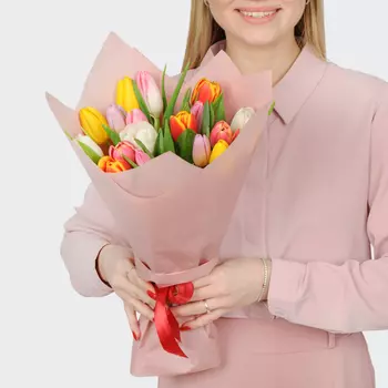 Букет 19 тюльпанов микс