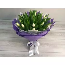 Букет 25 белых тюльпанов