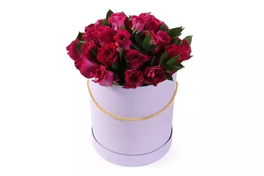 Букет 25 роз Мами Блю в шляпной коробке