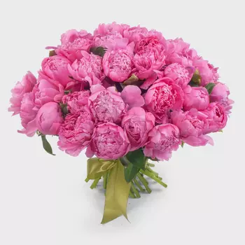 Букет 35 пионов Малиновый рай