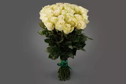 Букет 35 роз Мондиаль