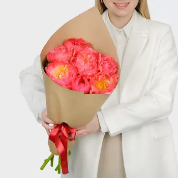 Букет 7 пионов В порыве чувств