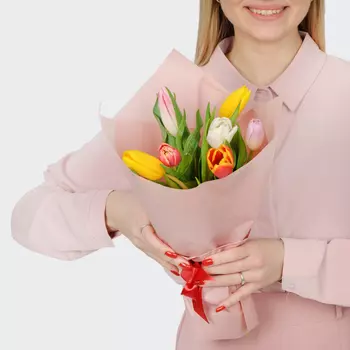 Букет 7 тюльпанов микс