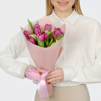 Букет 9 фиолетовых тюльпанов