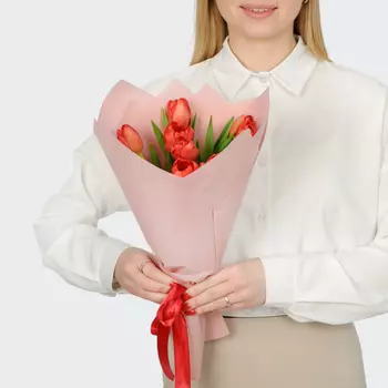 Букет 9 красных тюльпанов