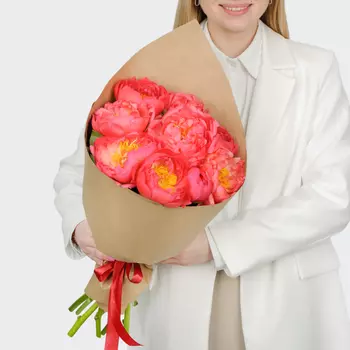 Букет 9 пионов В порыве чувств