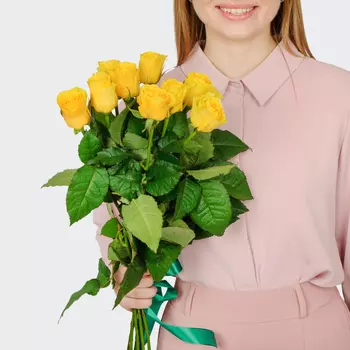 Букет 9 роз Илиос