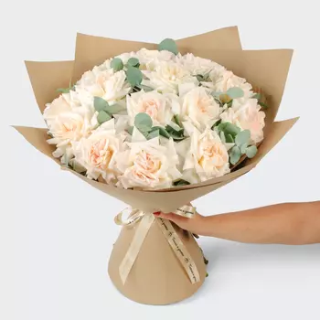 Букет из 15 роз Магия момента