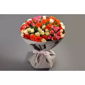 Букет из 19 роз Палитра чувств