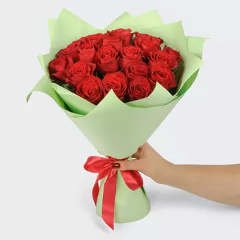 Букет из 19 розы Красный цвет страсти