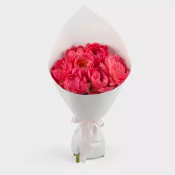 Букет из 7 пионов Огонь любви