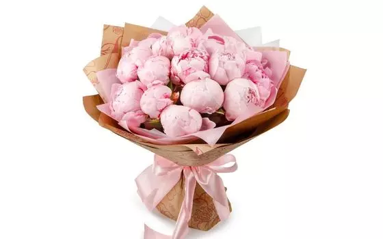 Букет из пионов 15 комплиментов