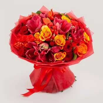 Букет Любовь спасет мир