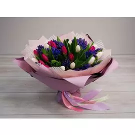 Букет с гиацинтами и тюльпанами Одиссея