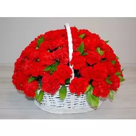 Букет с гвоздиками Импрессия в корзине (макси)