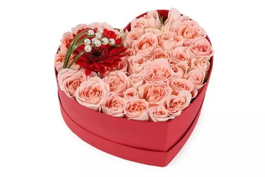 Букет в коробке В порыве чувств