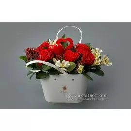 Букет в кашпо Прекрасная маркиза