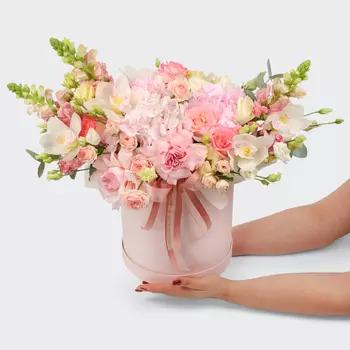 Букет в коробке Юность