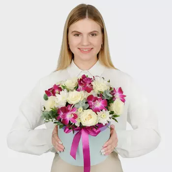 Букет в коробке Ягодное мороженое