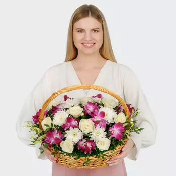 Букет в корзине Империя Солнца