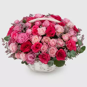 Букет в корзине Ласковая роскошь