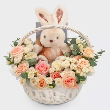 Букет в корзине Любимый зайчонок