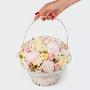 Букет в корзине Остров нежности