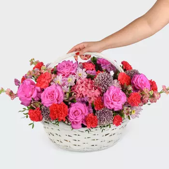 Букет в корзине Сады Версаля