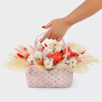 Букет в корзине Жаркая вспышка