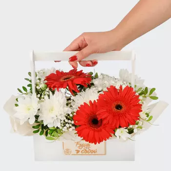 Букет в ящике Сен-Пьер